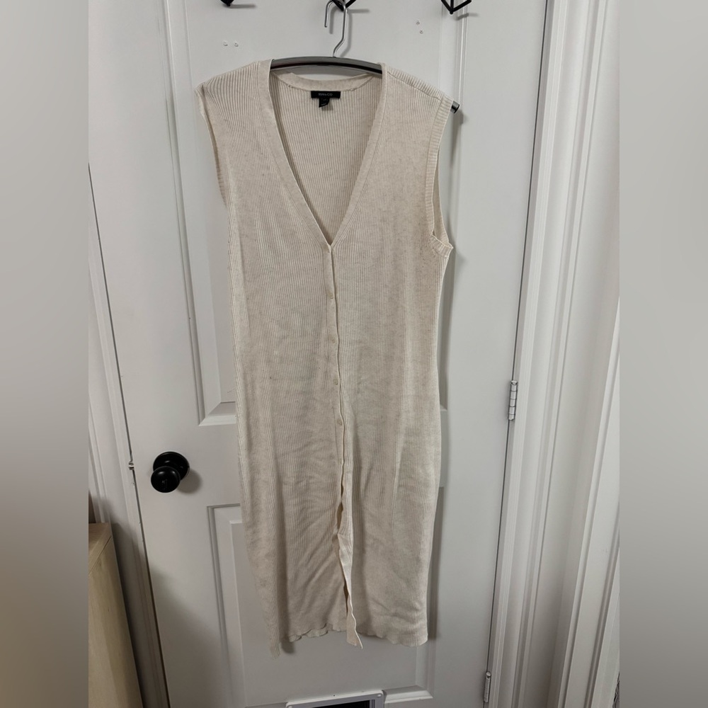 RW&CO Smooth Rib Sweater Midi V-Neck Dress
